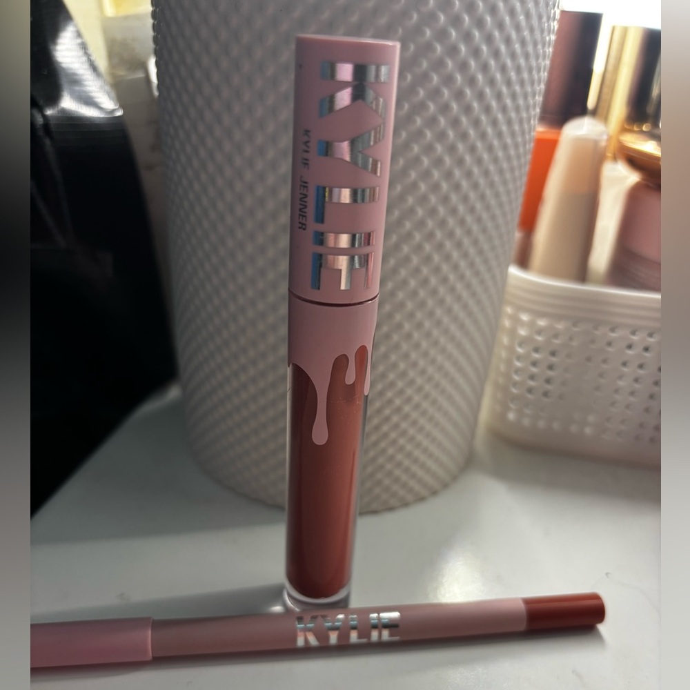 Kylie lip kit in Canadian kiss 💋